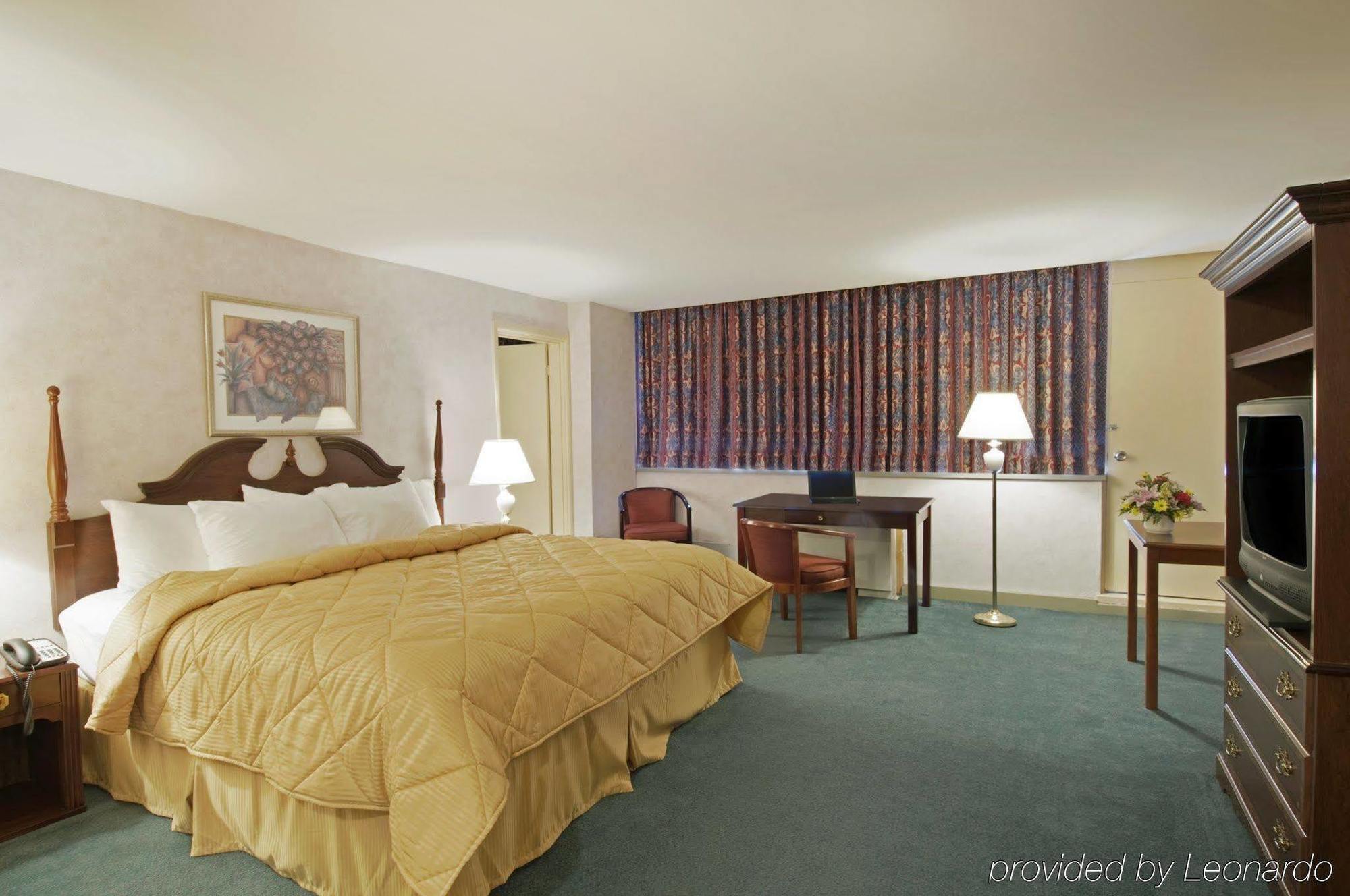Econo Lodge Smiths Falls Habitación foto