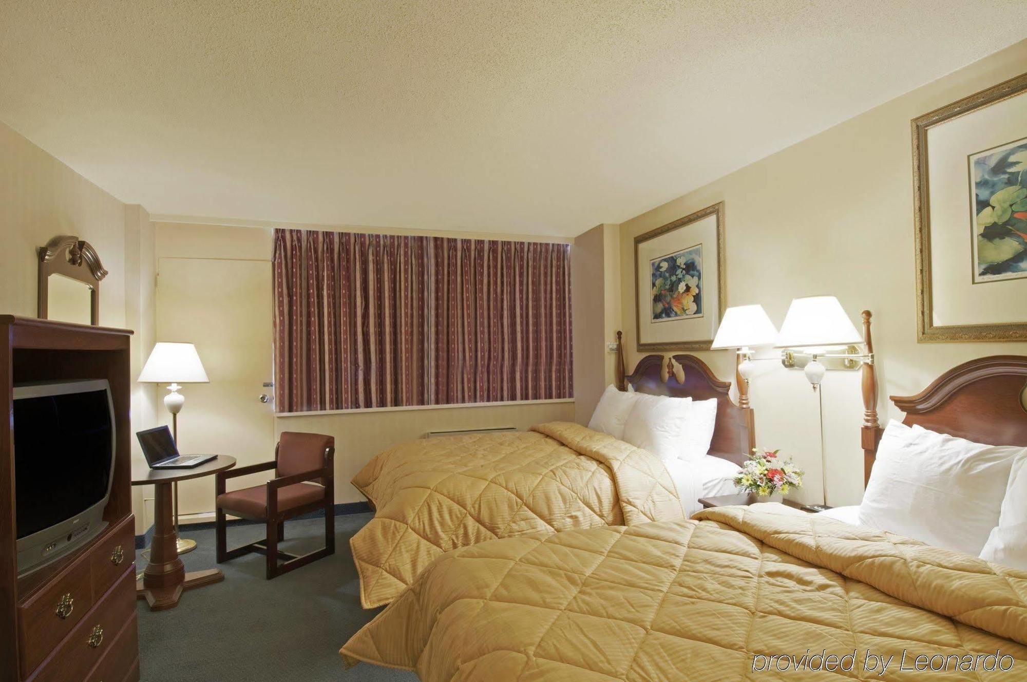 Econo Lodge Smiths Falls Habitación foto